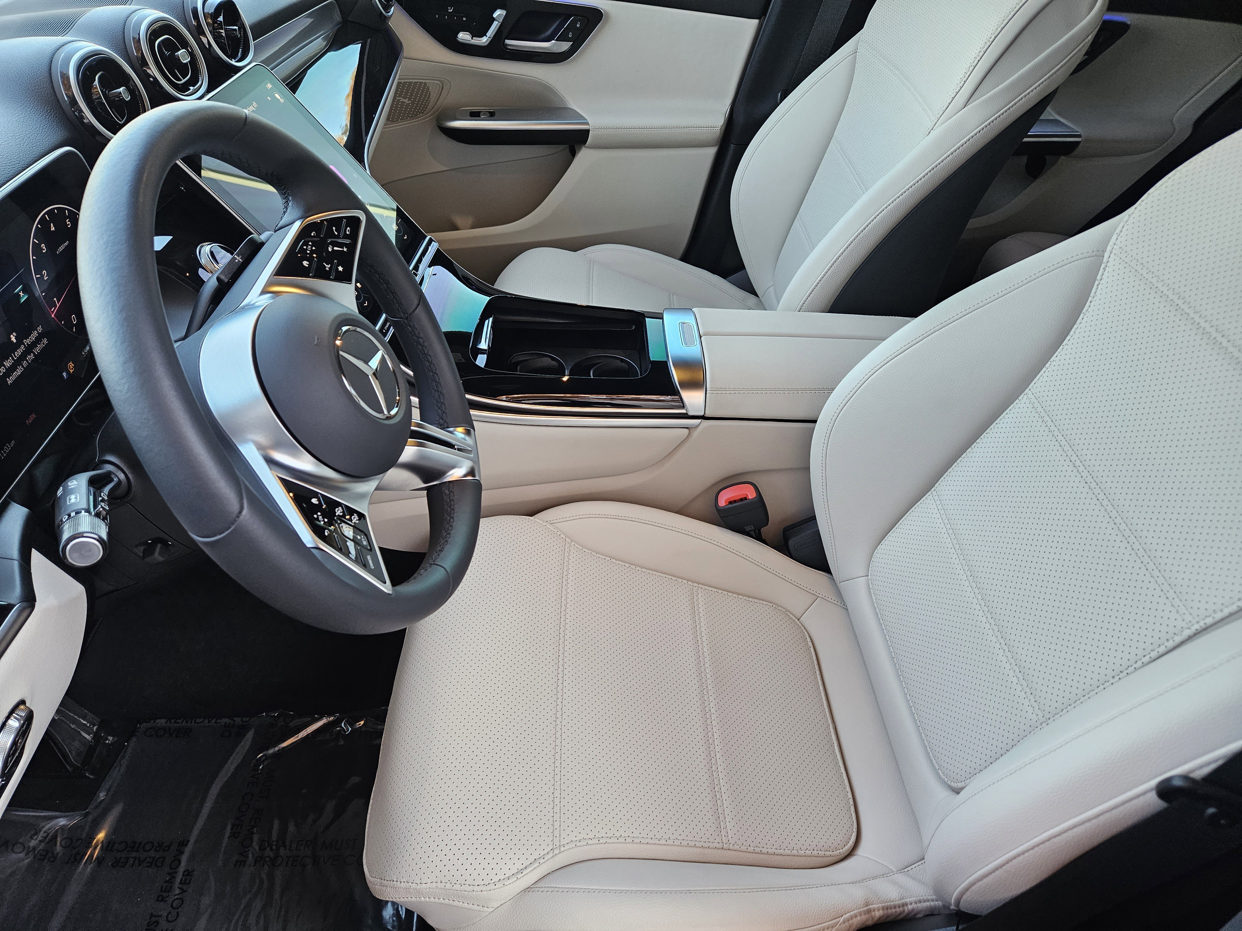 Certified 2025 Mercedes-Benz GLC 300 image 12