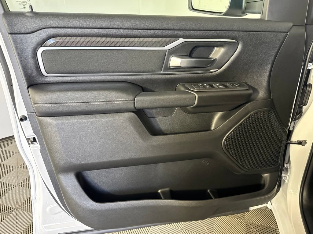 New 2027 RAM 1500 4x4 Crew Cab image 27