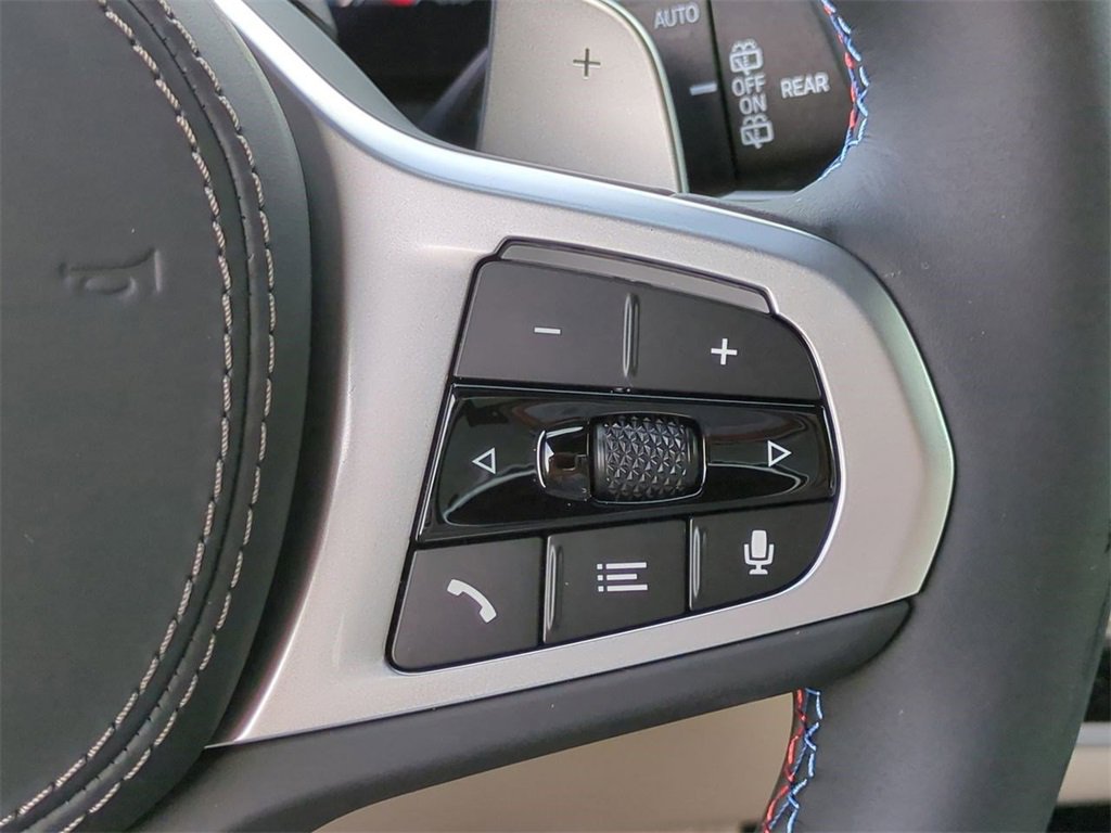 New 2026 BMW X7 M60i image 25