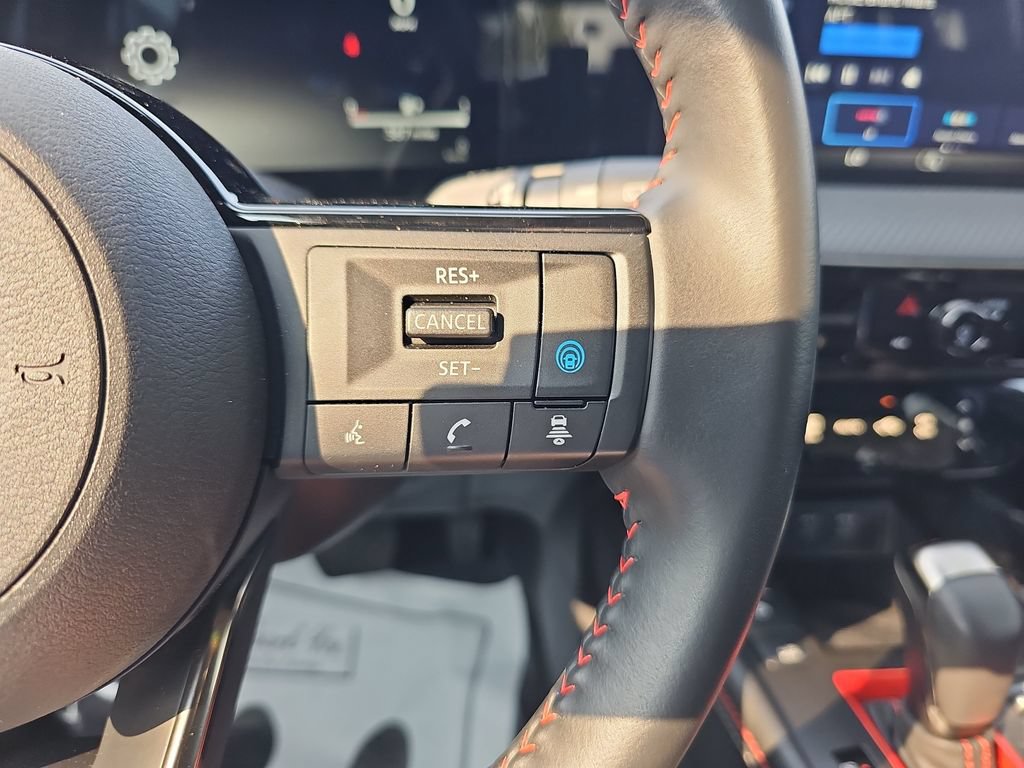 Used 2026 Nissan Kicks SR FWD image 18