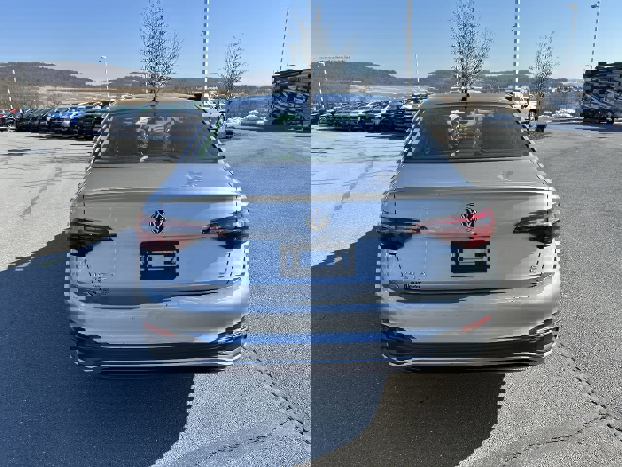 Used 2023 Volkswagen Jetta SE image 6