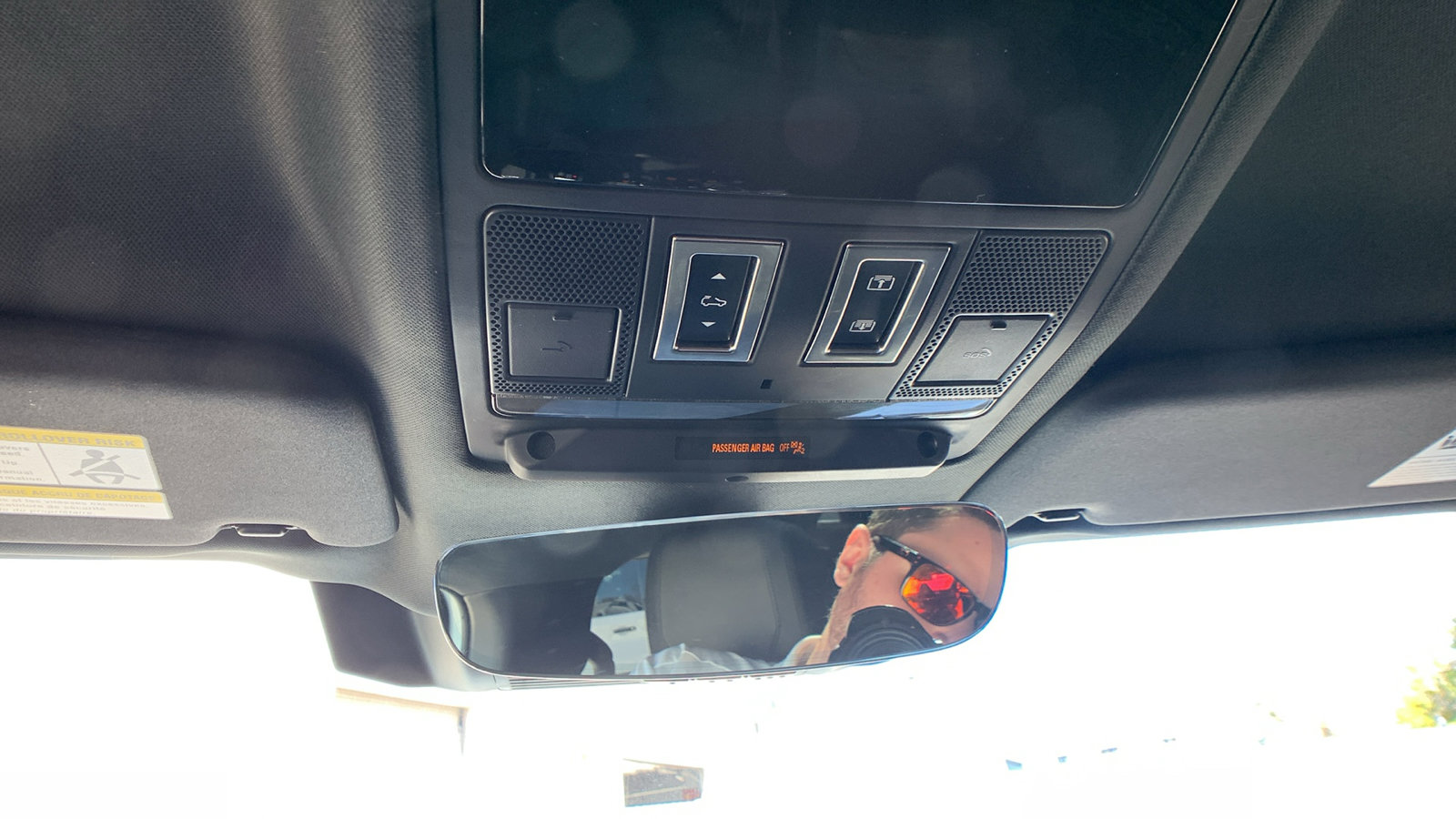 Used 2024 Land Rover Defender 110 S image 19