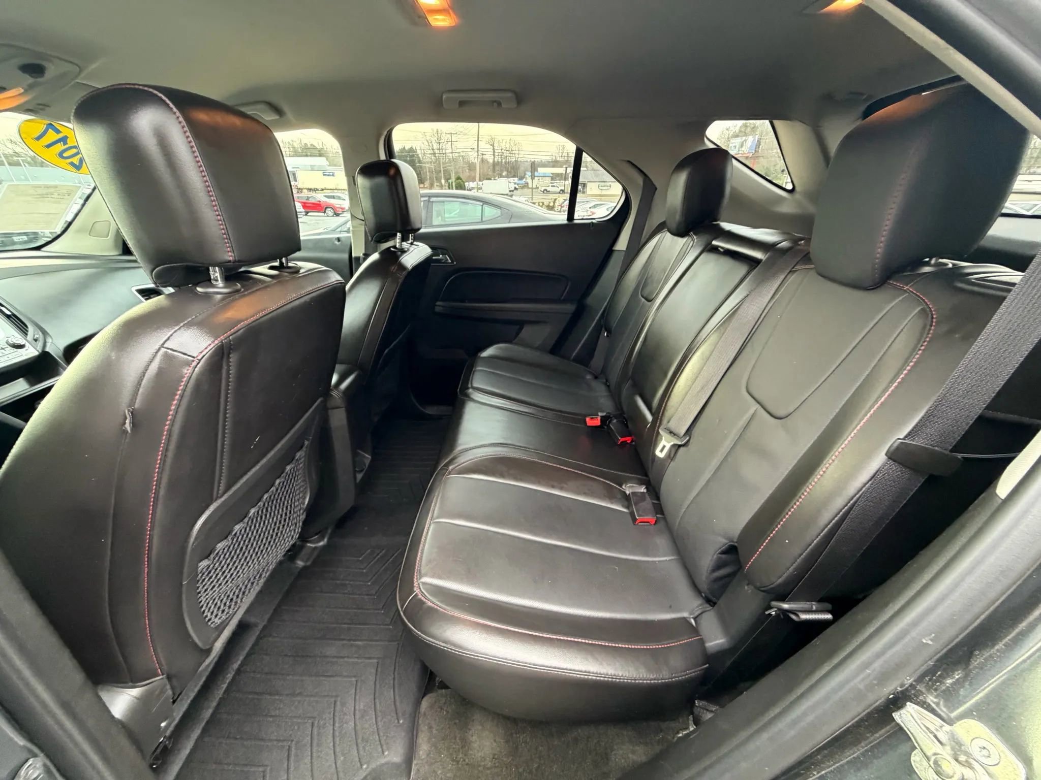 Used 2017 Chevrolet Equinox Premier w/ Enhanced Convenience Package image 12