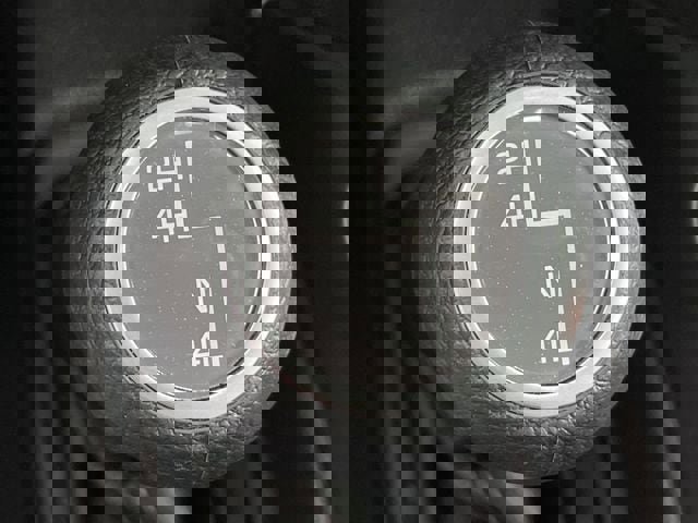 Used 2025 Jeep Wrangler Unlimited Rubicon AWD/4WD image 22