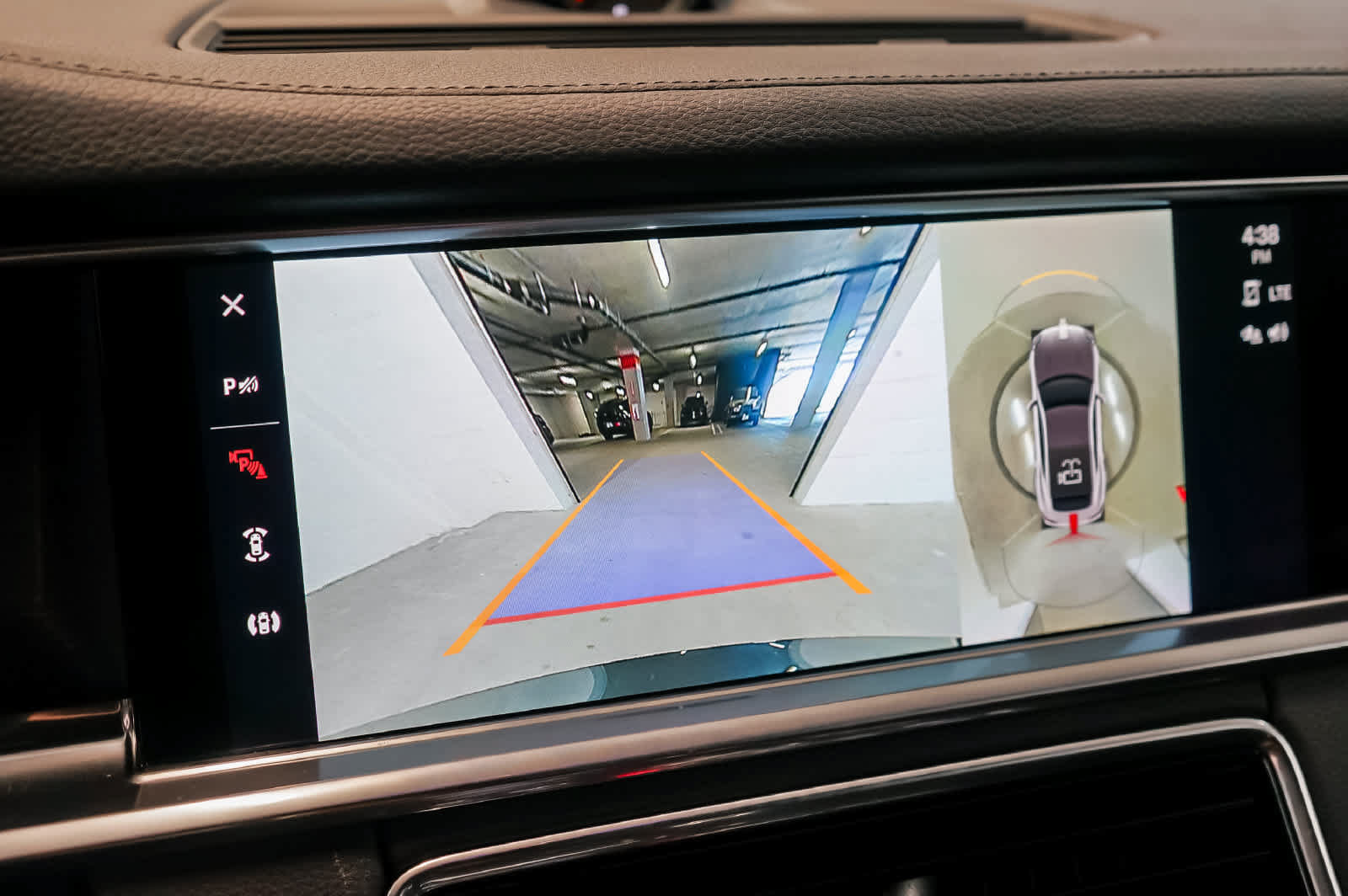Certified 2023 Porsche Panamera Platinum Edition RWD image 28