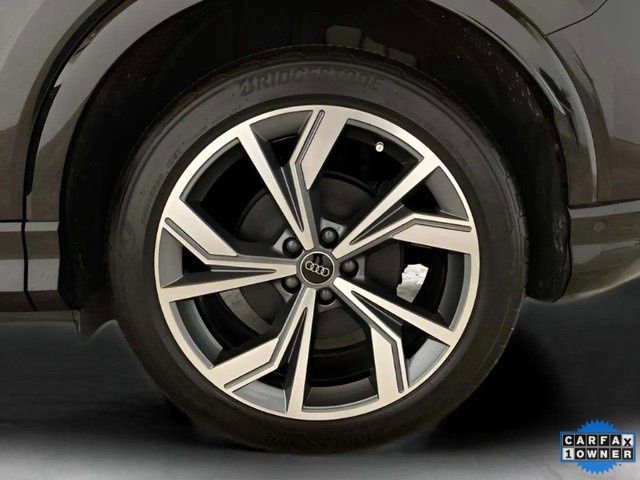 Used 2024 Audi Q4 e-tron Premium Plus w/ Premium Plus image 30
