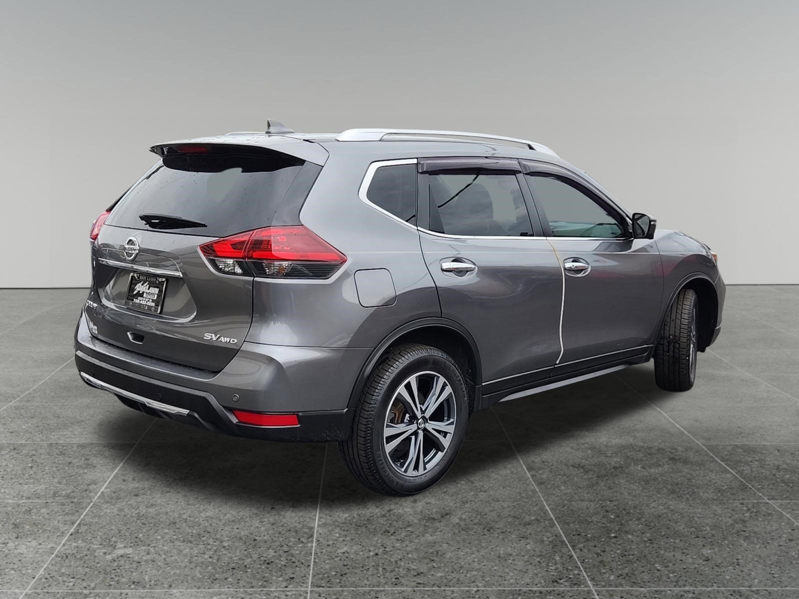 Used 2019 Nissan Rogue SV w/ Premium Package image 6