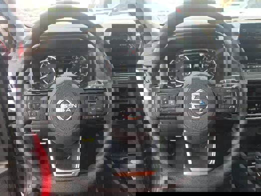 Used 2023 Nissan Rogue SV FWD image 12