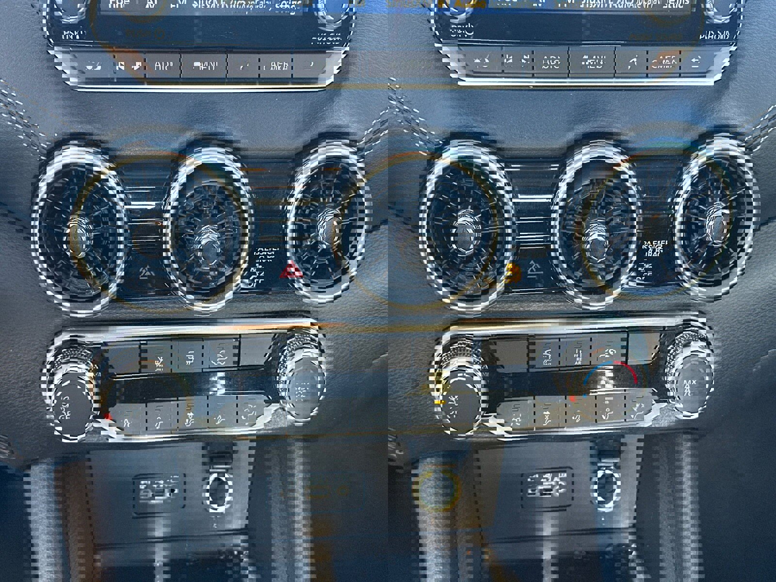 Used 2023 Nissan Sentra SV image 29