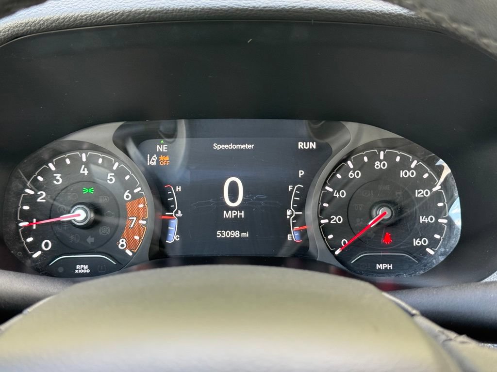 Used 2024 Jeep Compass Latitude AWD/4WD image 2