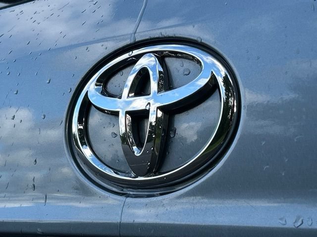 Used 2022 Toyota Highlander XLE AWD/4WD image 17