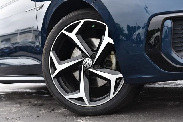 Certified 2020 Volkswagen Passat 2.0T R-Line FWD image 3