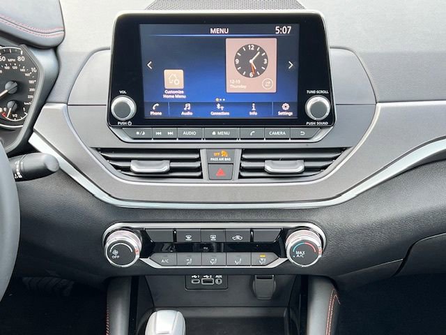 New 2025 Nissan Altima 2.5 SR AWD/4WD image 17
