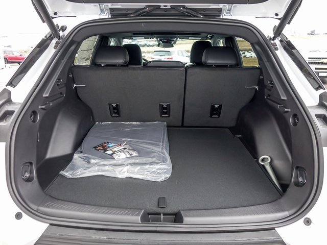 New 2026 Chevrolet Equinox EV LT image 8