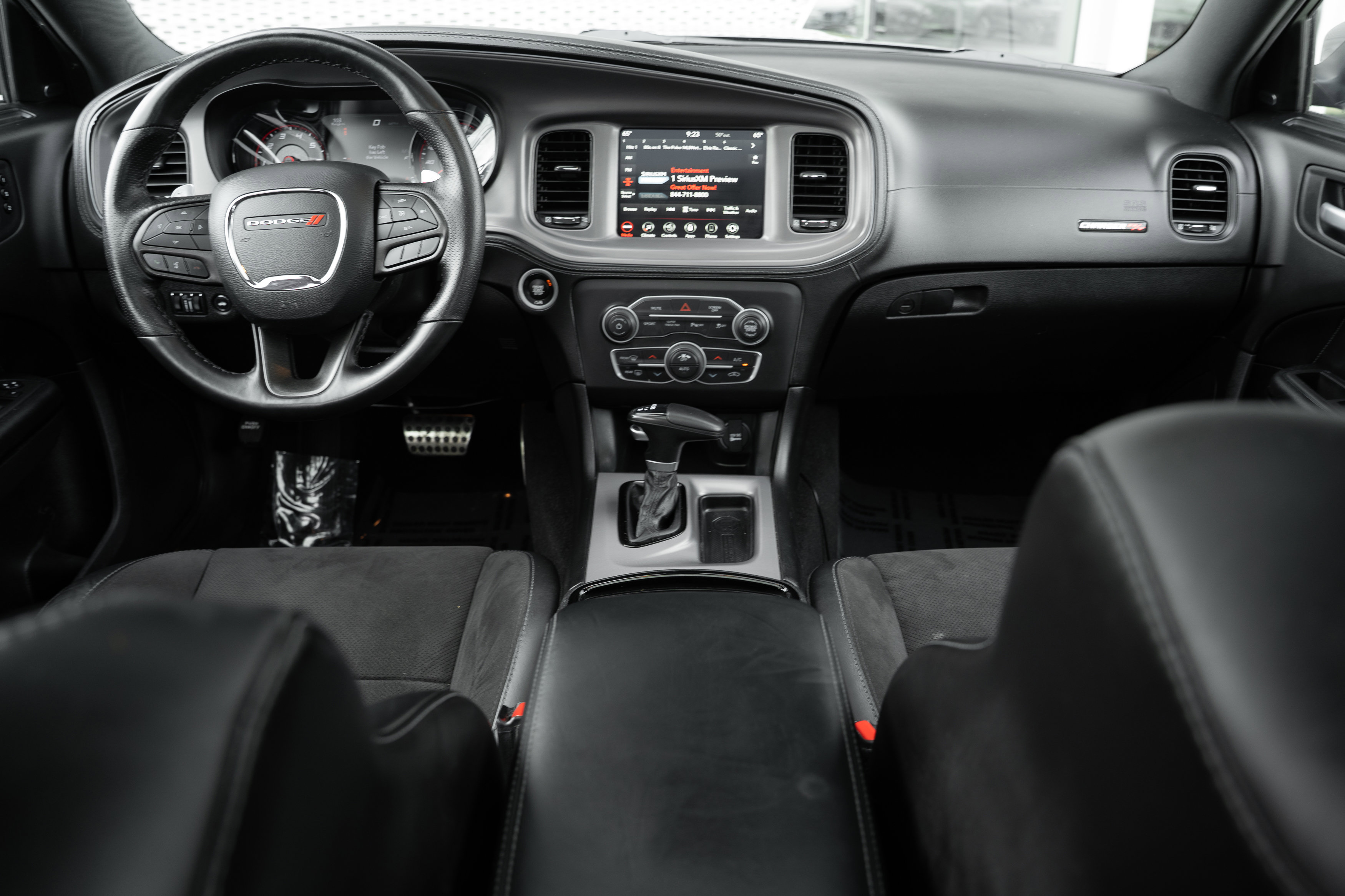 Used 2023 Dodge Charger R/T w/ Plus Group RWD image 8