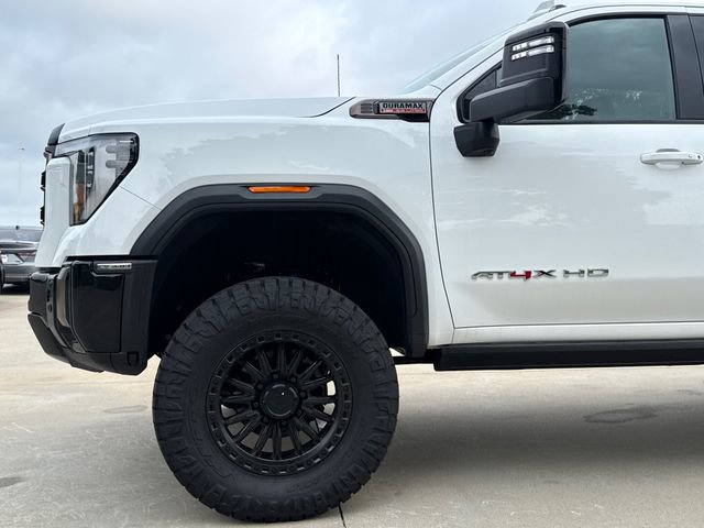 Used 2024 GMC Sierra 2500 AT4X AWD/4WD image 4
