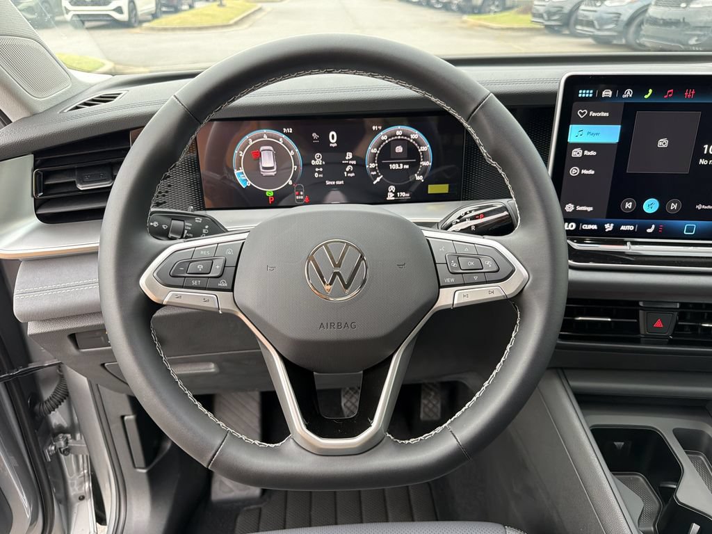 New 2026 Volkswagen Tiguan SE FWD image 24