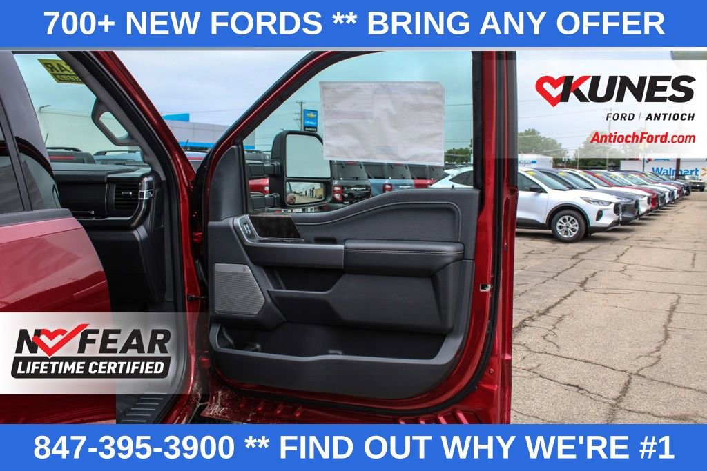 New 2025 Ford F250 Lariat w/ Black Appearance Package image 17