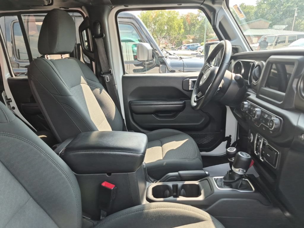 Used 2021 Jeep Wrangler Unlimited Sport AWD/4WD image 5
