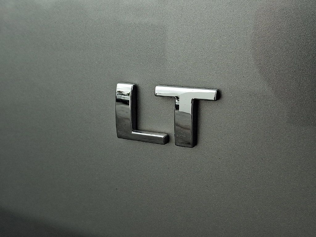 Used 2021 Chevrolet Traverse LT AWD/4WD image 34