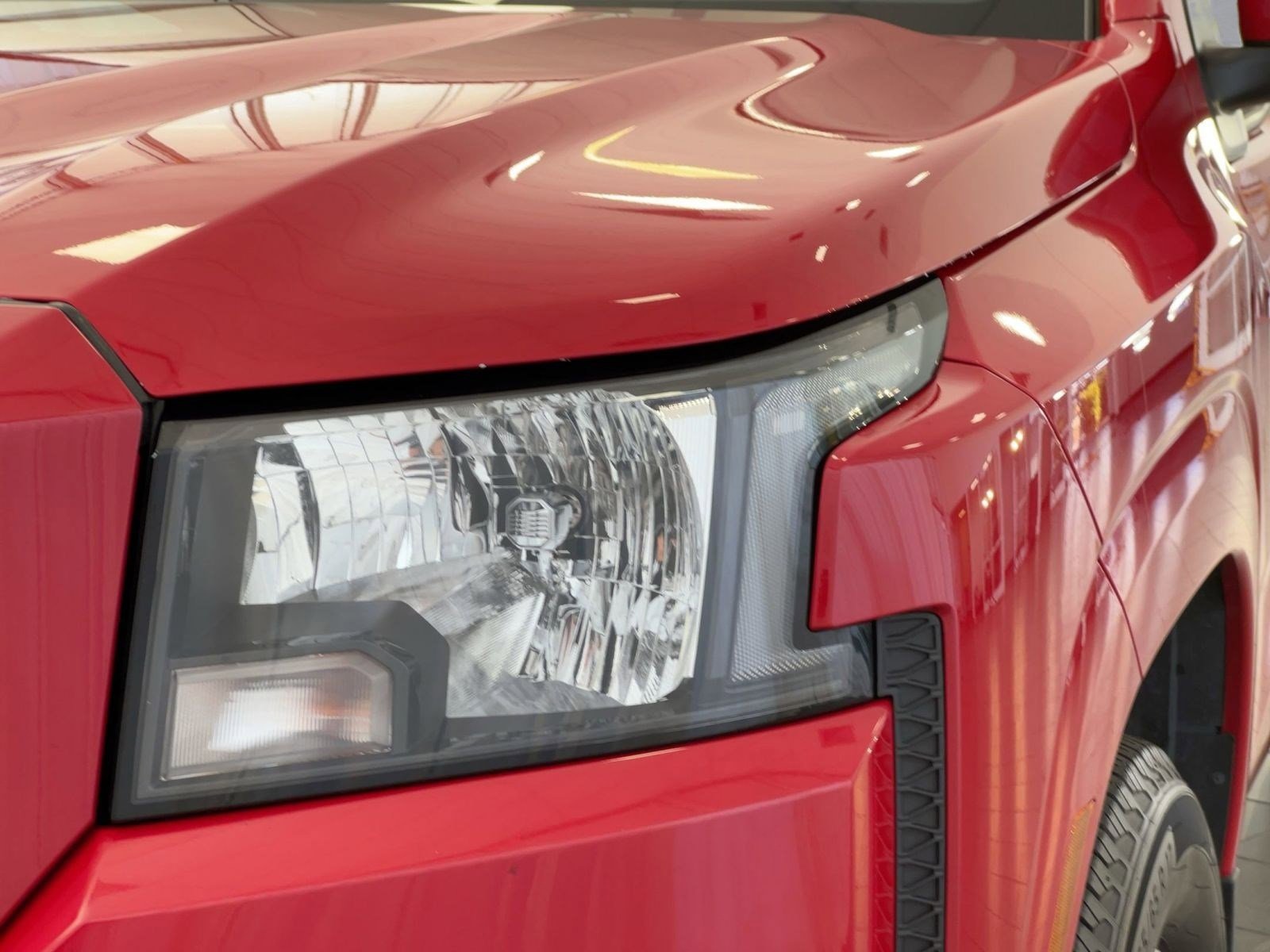 Used 2023 Nissan Frontier SV w/ SV Convenience Package image 11