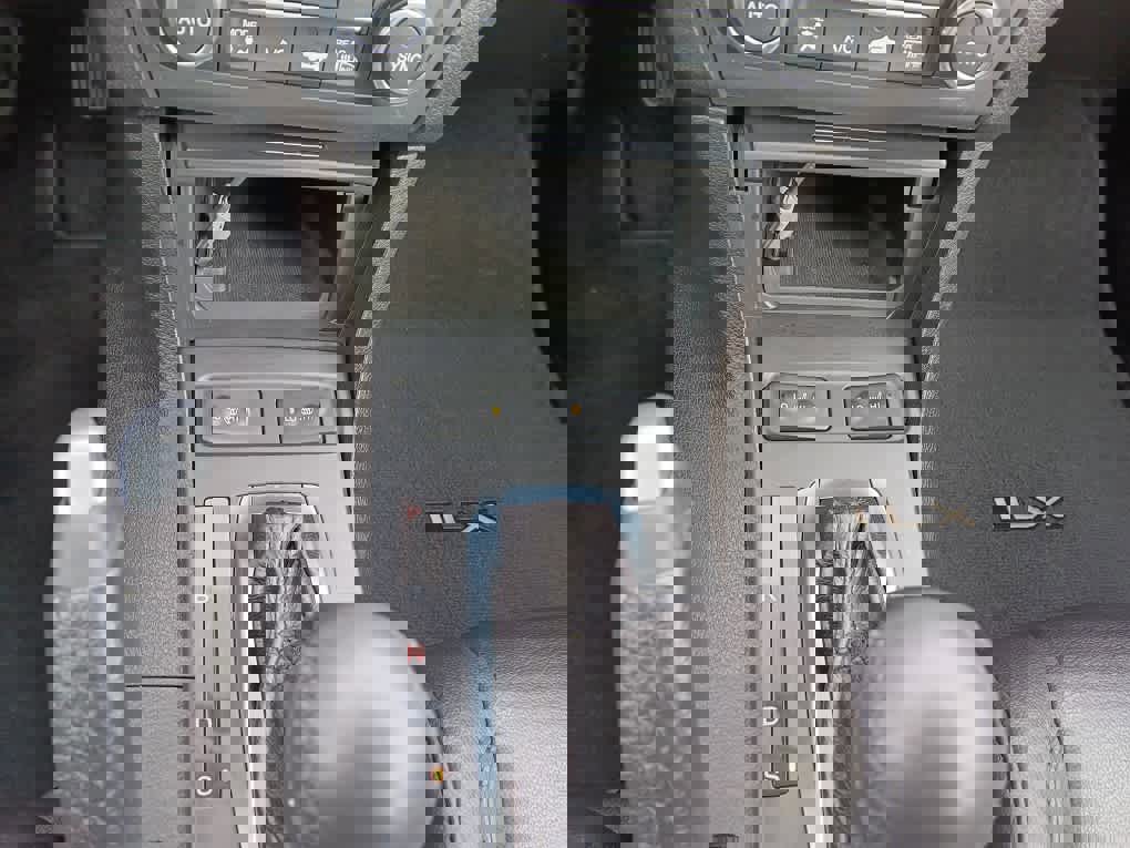 Used 2020 Acura ILX image 23