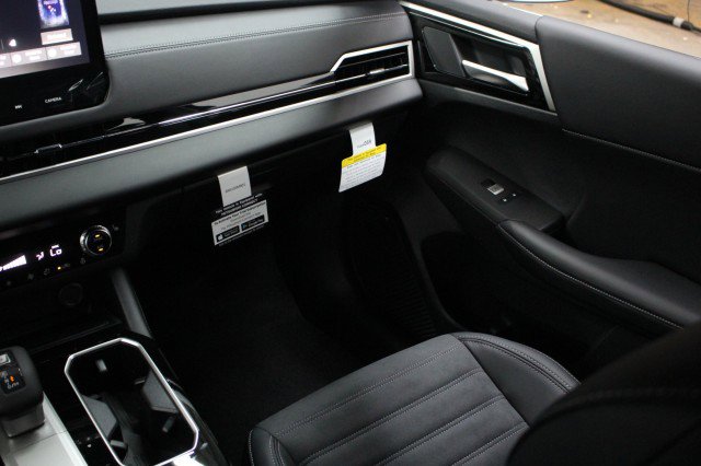 New 2026 Mitsubishi Outlander LE FWD image 22