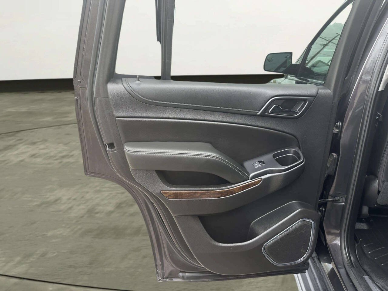 Used 2018 Chevrolet Tahoe LT AWD/4WD image 13
