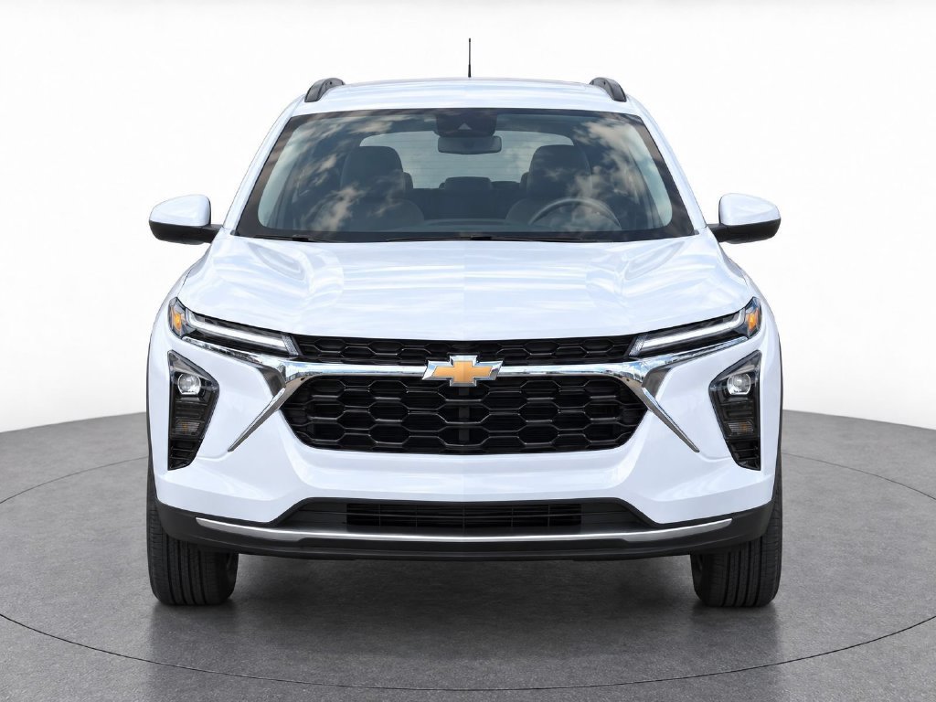 Used 2024 Chevrolet Trax LT FWD image 2