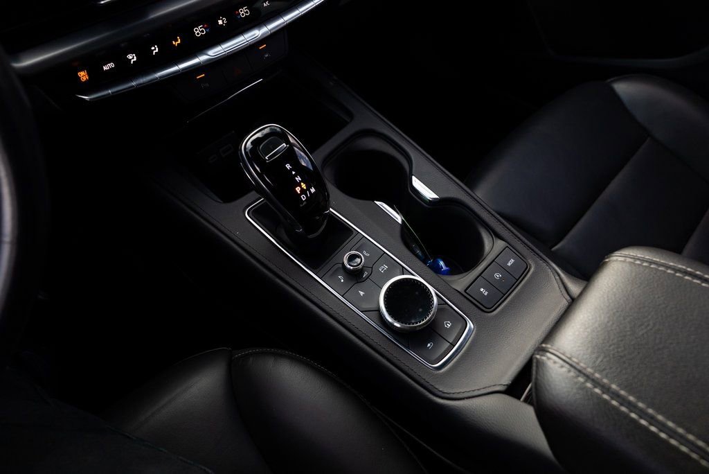 Used 2023 Cadillac XT4 Premium Luxury image 16