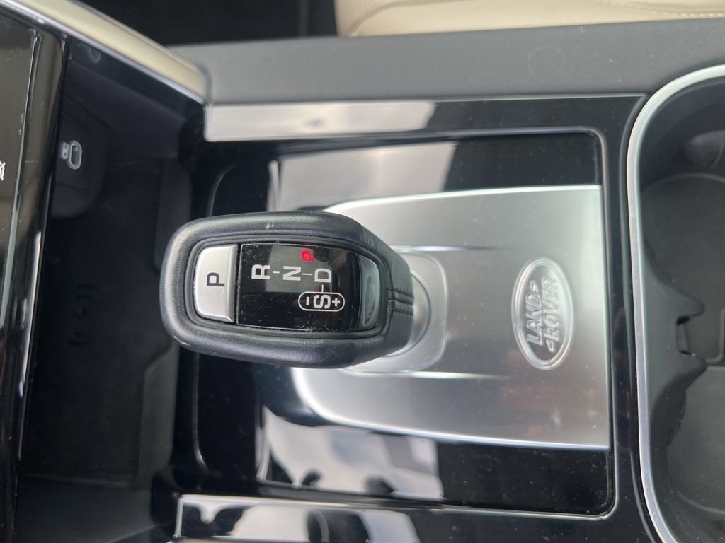 Used 2021 Land Rover Discovery Sport SE AWD/4WD image 9