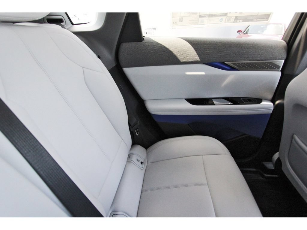New 2027 Cadillac Optiq Luxury AWD/4WD image 11