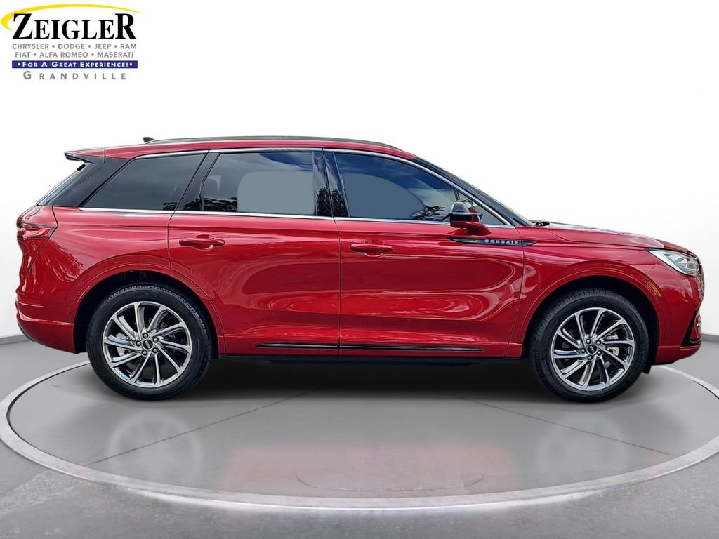 Used 2024 Lincoln Corsair Grand Touring w/ Equipment Group 301A AWD/4WD image 4