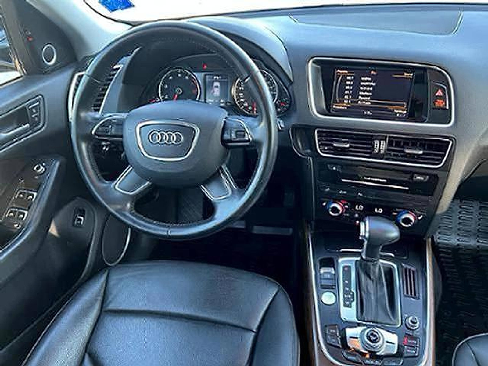 Used 2016 Audi Q5 2.0T Premium Plus w/ Technology Package AWD/4WD image 16