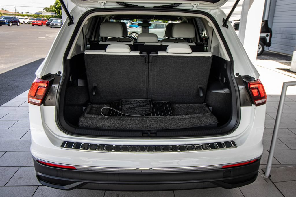 Certified 2024 Volkswagen Tiguan S FWD image 18