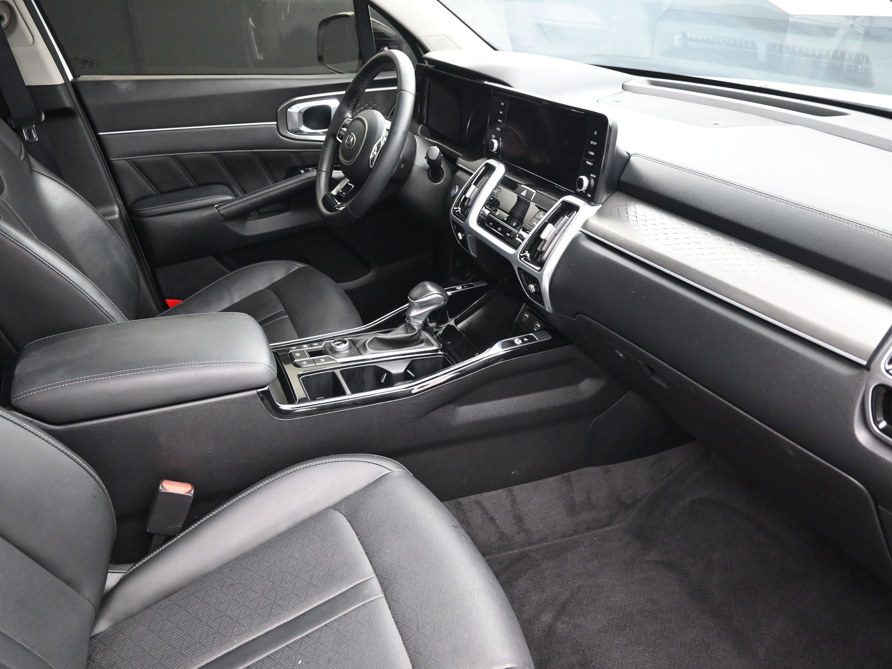 Used 2021 Kia Sorento SX image 29