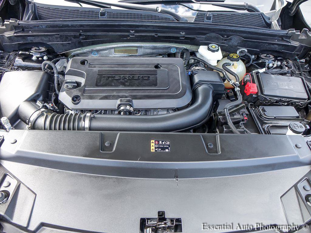 Used 2023 Buick Envision Avenir AWD/4WD image 28