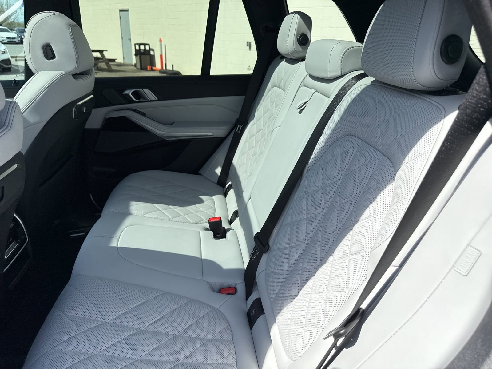 Used 2024 BMW X5 sDrive40i w/ Premium Package image 15