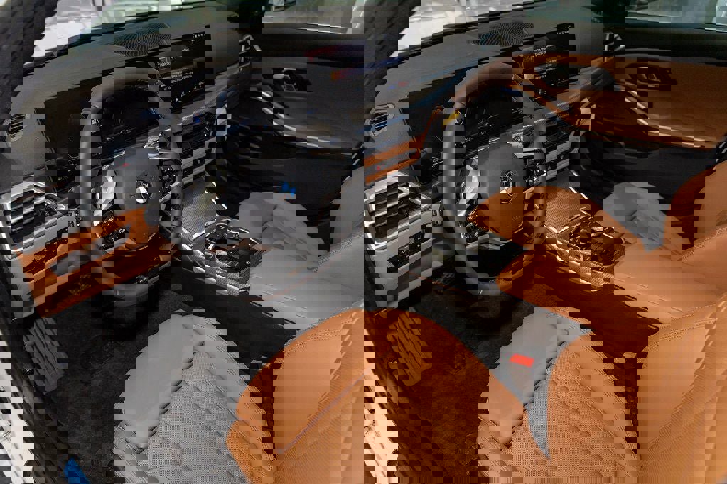 New 2026 BMW 330i xDrive Sedan w/ Convenience Package image 15