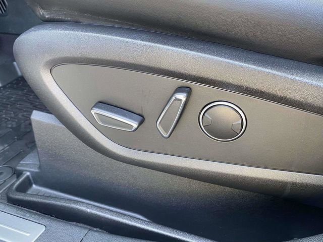 Used 2023 Lincoln Nautilus Reserve image 21