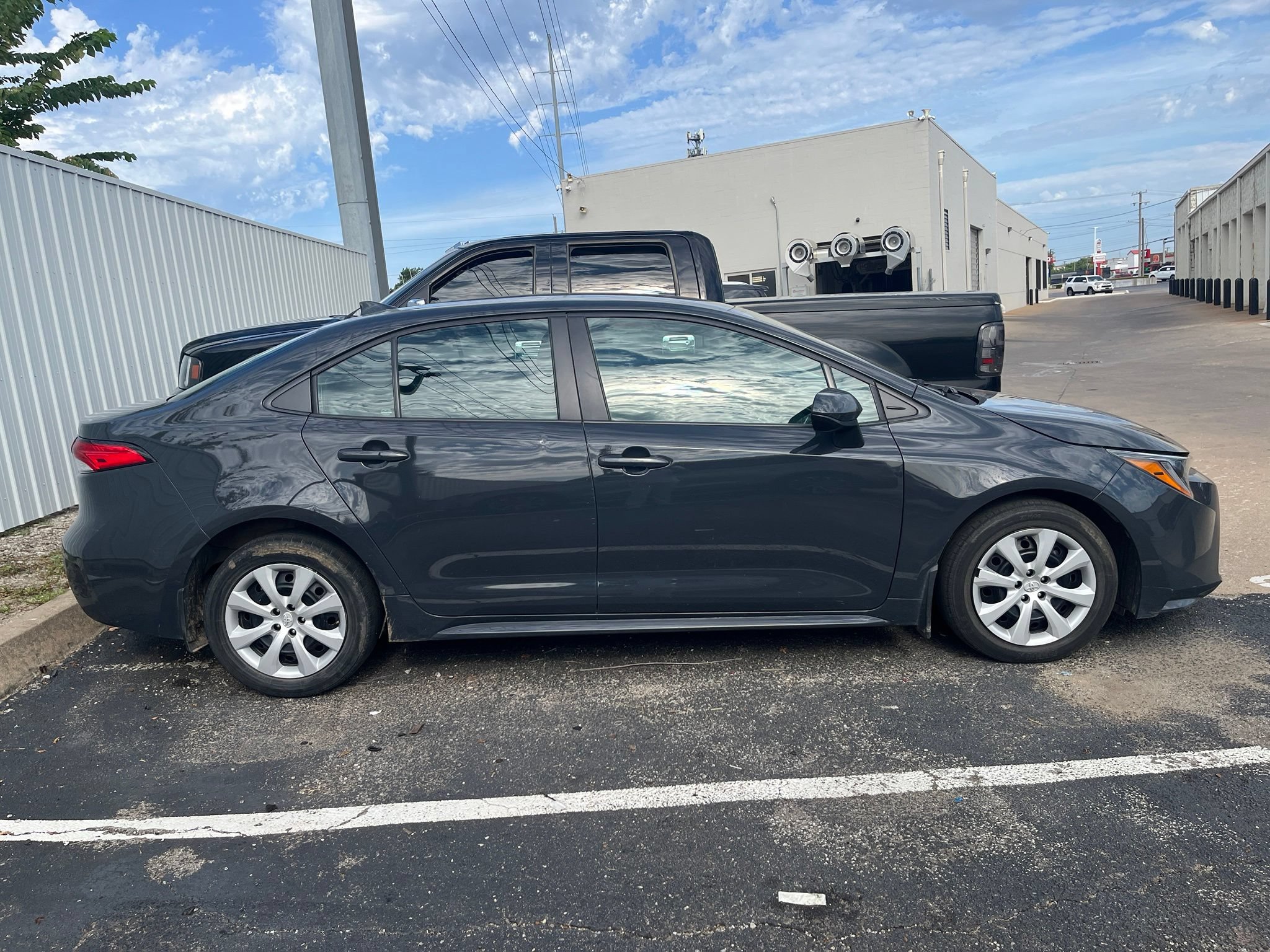 Used 2024 Toyota Corolla LE FWD image 5