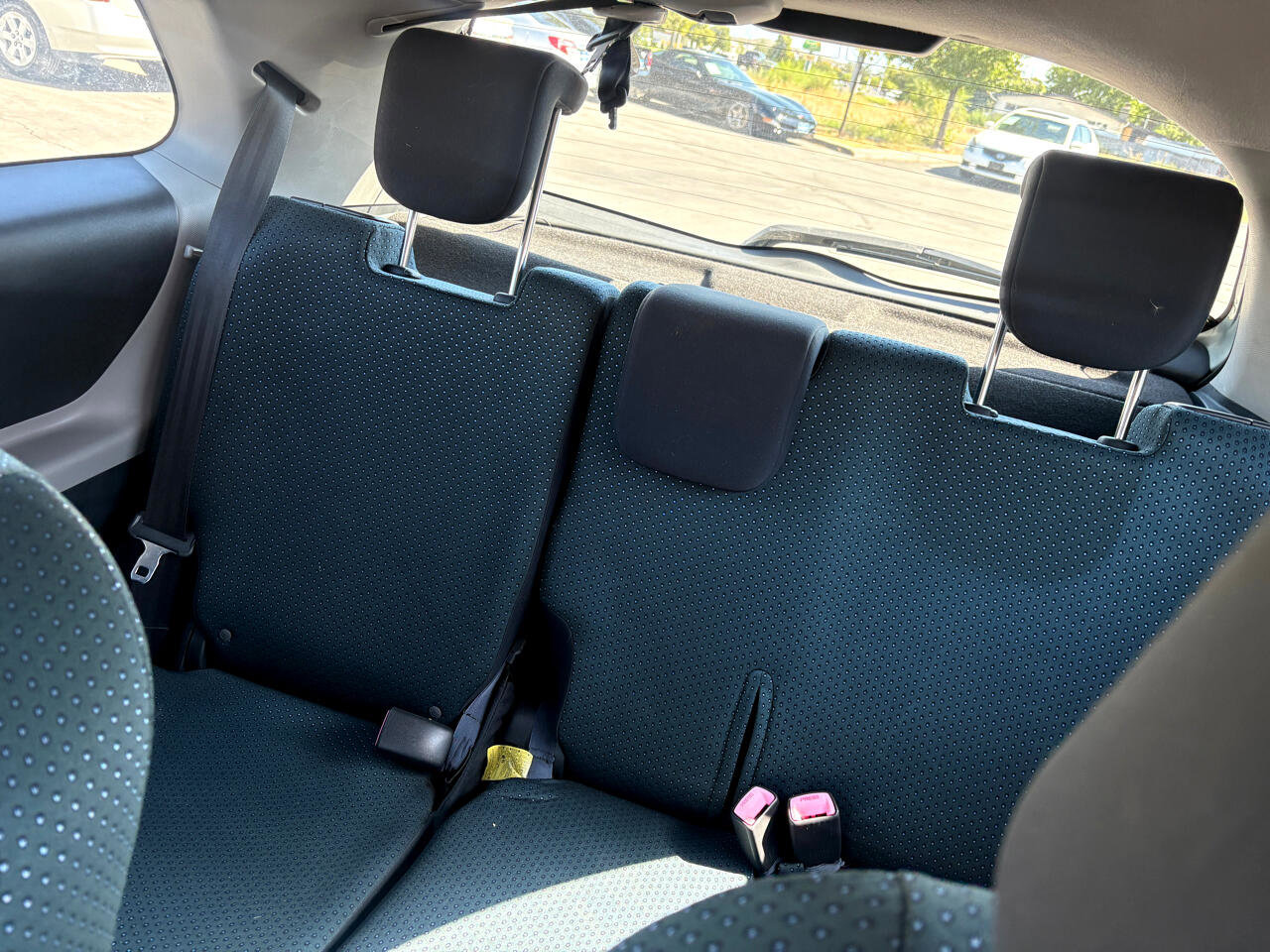 Used 2007 Toyota Yaris 2-Door Hatchback image 9