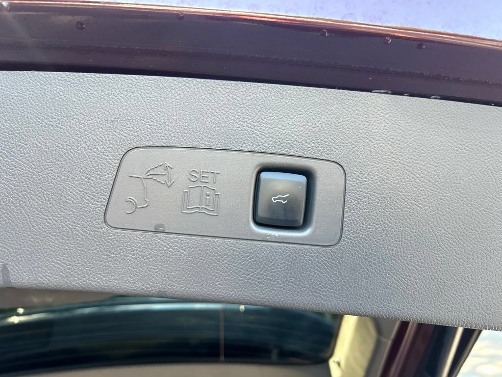 Used 2020 Lincoln Corsair FWD w/ Equipment Group 101A image 31