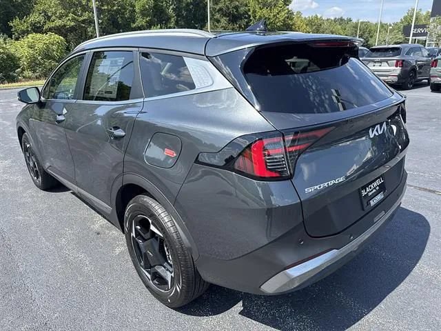 New 2026 Kia Sportage EX AWD/4WD image 4
