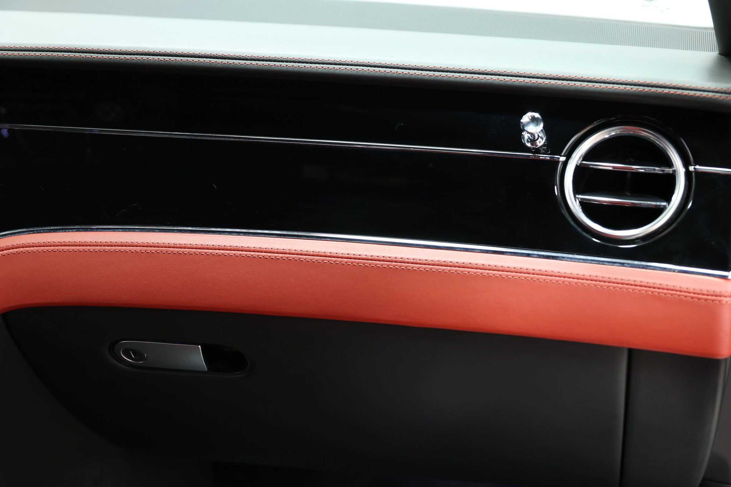 Used 2020 Bentley Continental GT AWD/4WD image 77