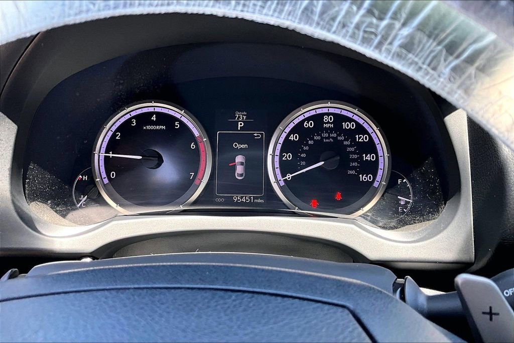 Used 2017 Lexus RC 200t w/ Premium Package RWD image 13