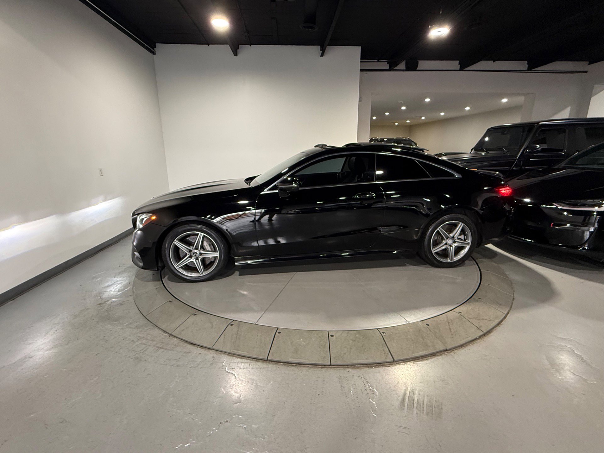 Used 2018 Mercedes-Benz E 400 4MATIC Coupe image 12
