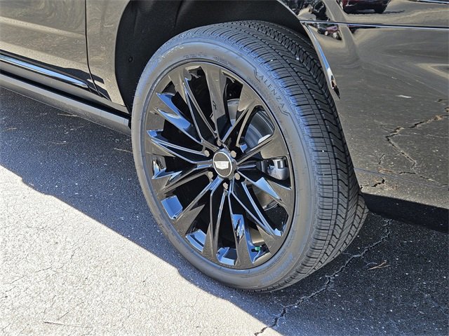 New 2025 Cadillac Escalade ESV Sport Platinum w/ LPO, ONYX Package image 9