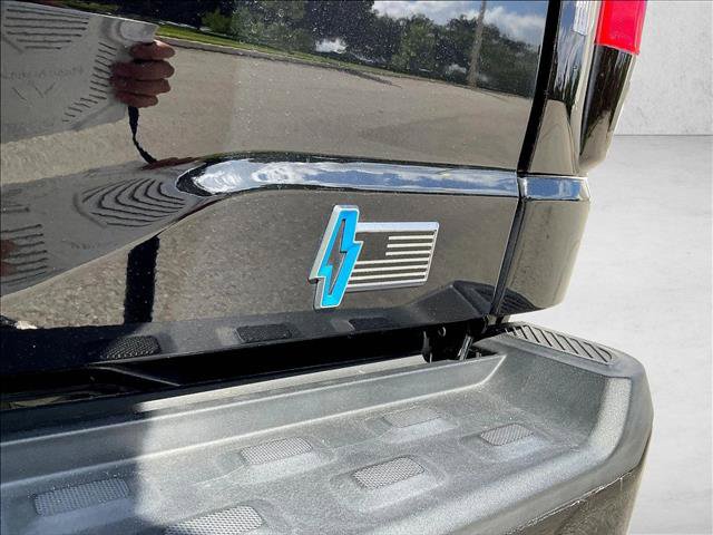 Used 2023 Ford F150 Lightning XLT AWD/4WD image 30