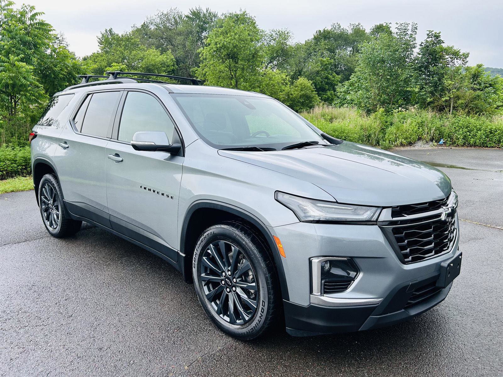 Used 2023 Chevrolet Traverse RS image 12